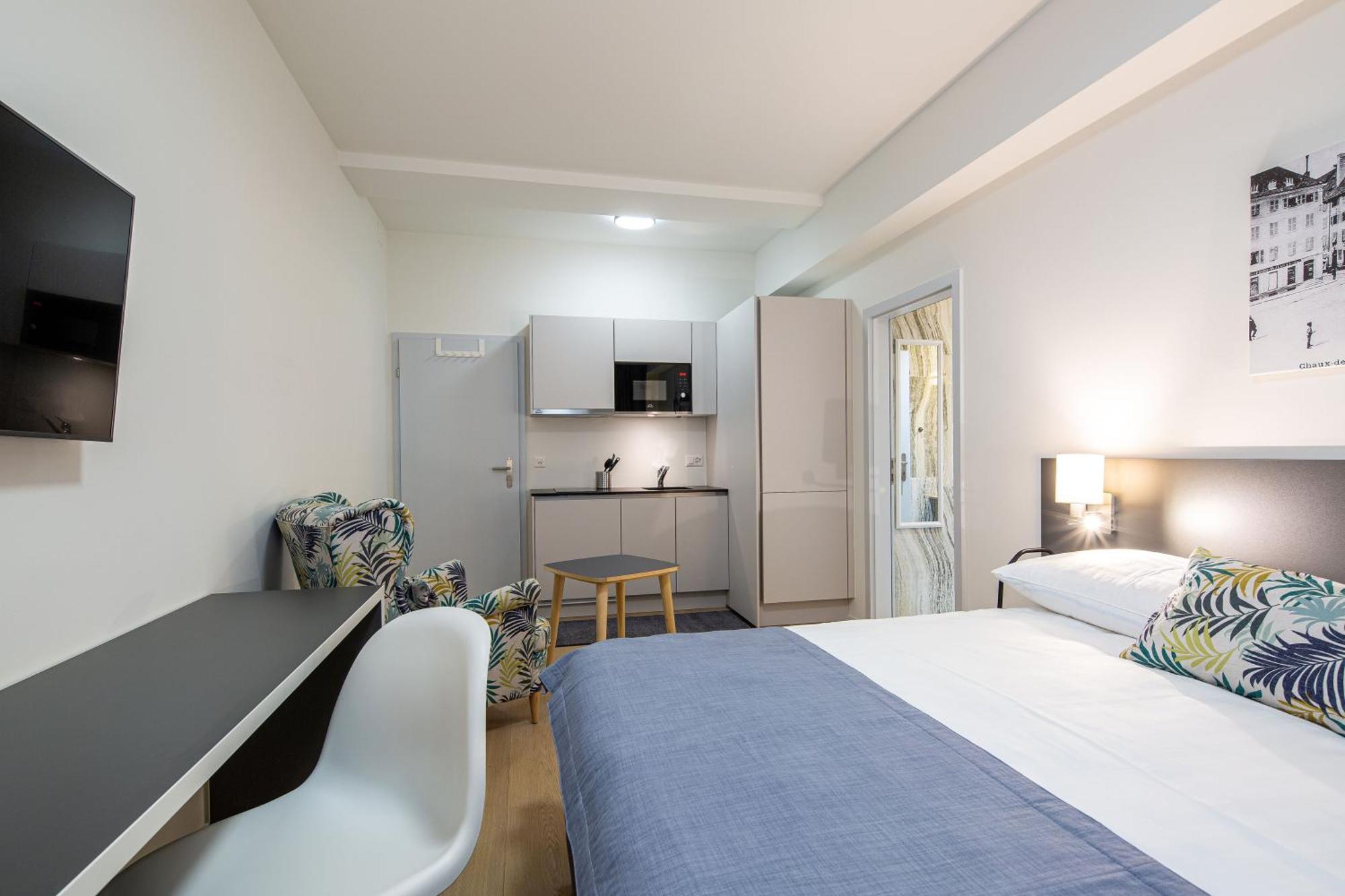 Athmos Residence - Hotel La Chaux De Fonds Bagian luar foto