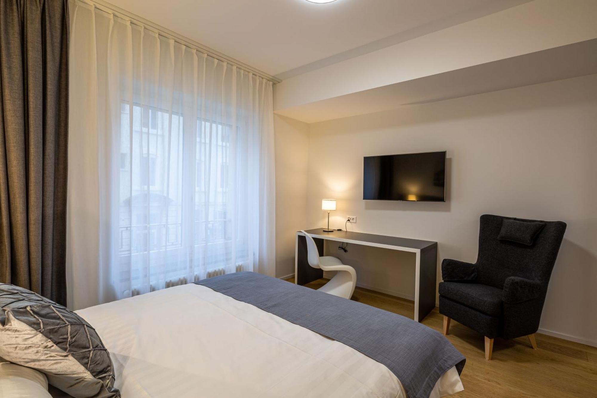 Athmos Residence - Hotel La Chaux De Fonds Bagian luar foto
